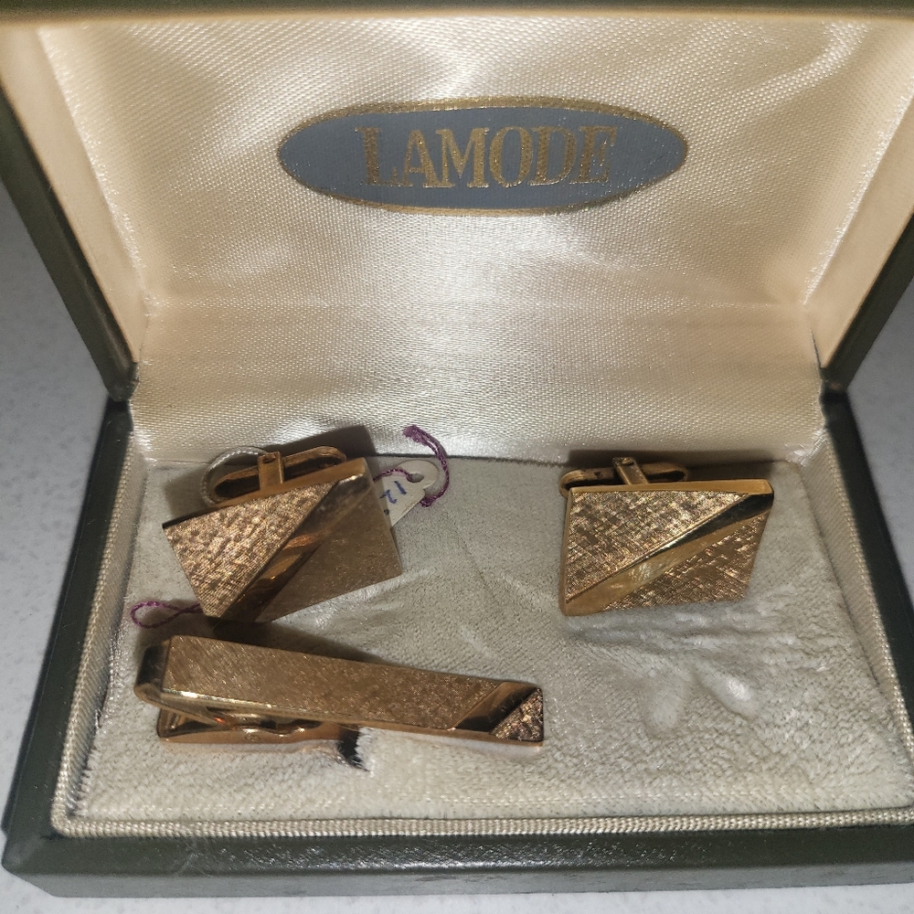 Antique LAMODE Gold Set
